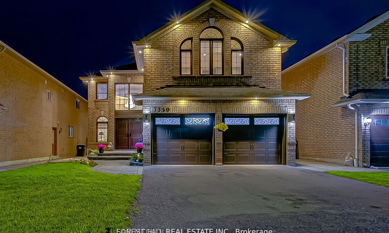 7350 Black Walnut Tr, Mississauga, ON L5N 7M1
