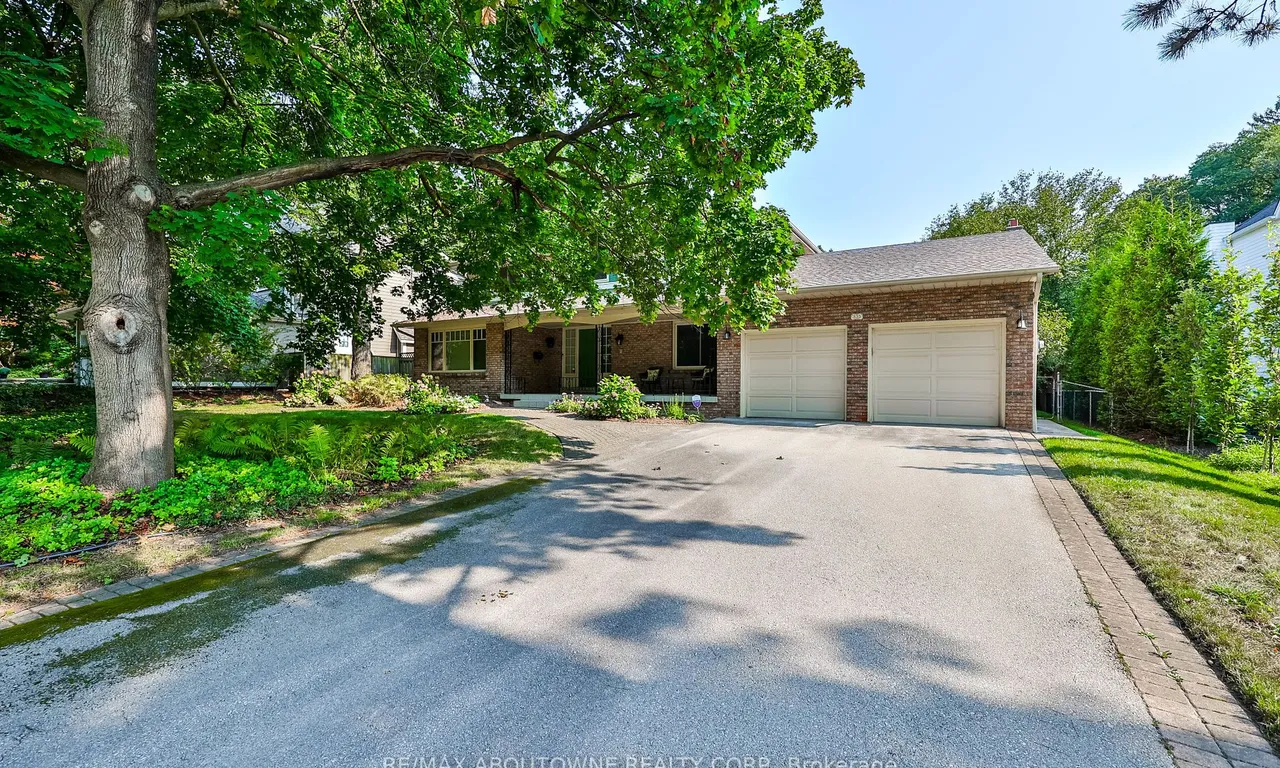 335 CAREY Crt, Oakville, ON L6J 5V7