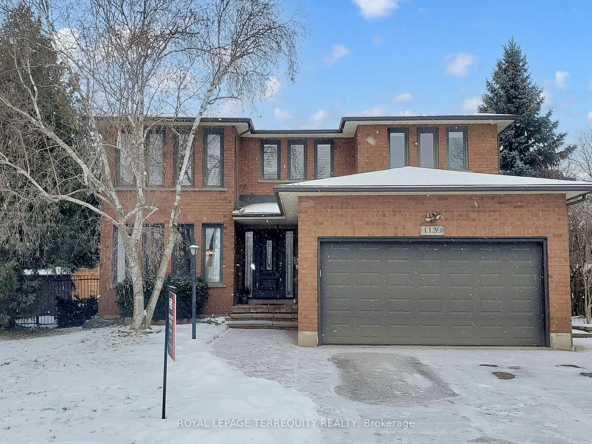 1139 Manor Road, Oakville, ON L6M 1G3