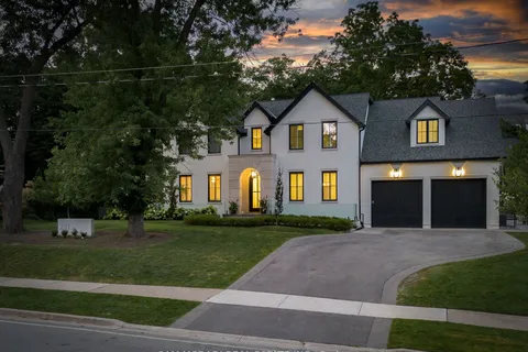 231 Wedgewood Dr, Oakville, ON L6J 4R6