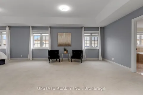 23 Louisburg Crescent, Brampton, ON L6X 3A7