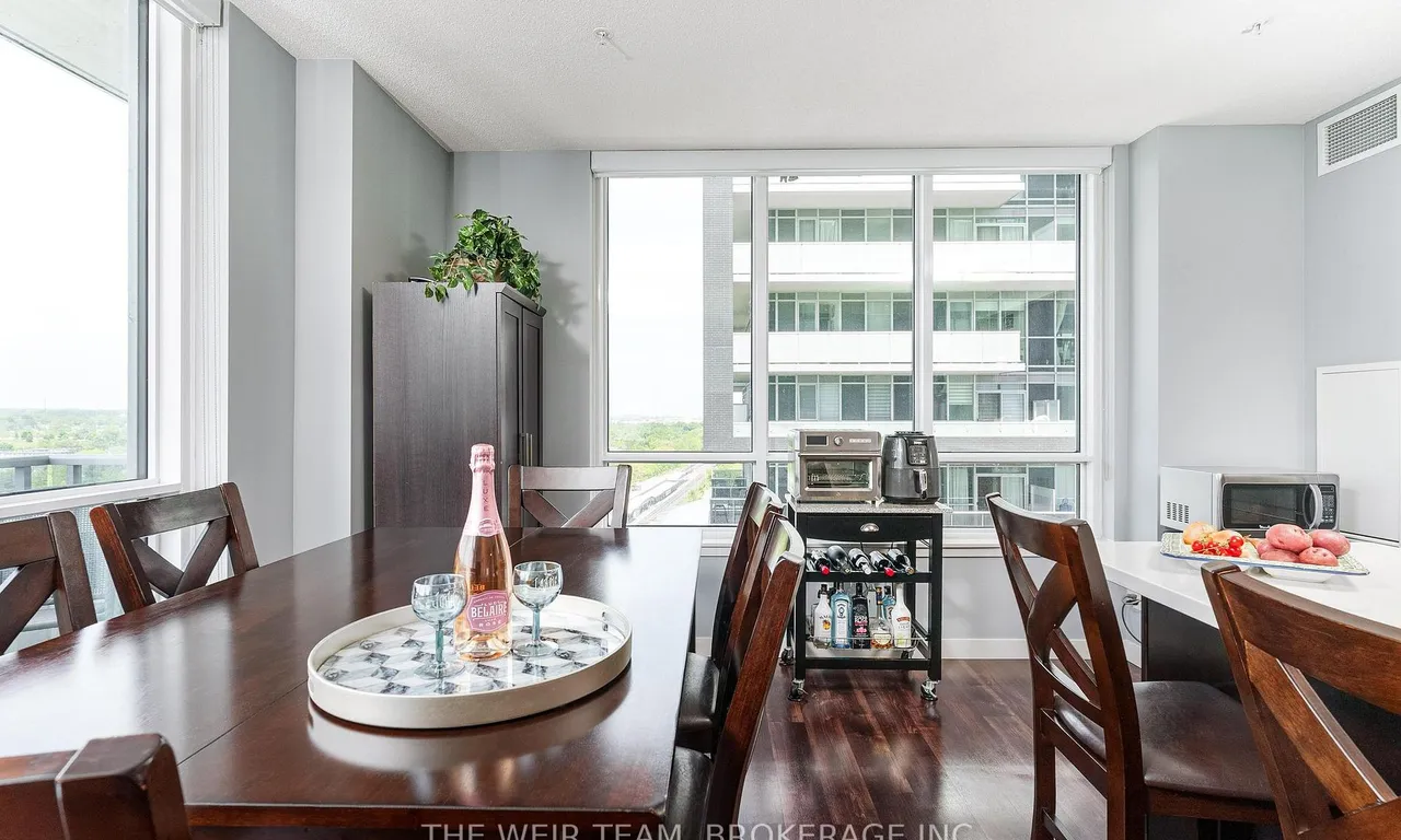 Condo Apt living room at 2081 Fairview St Burlington