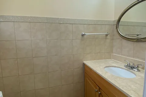 4250 Beacon Lane, Mississauga, ON L5C 3V9