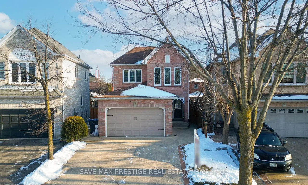 7 Hood Cres, Brampton, ON L6Y 4S6