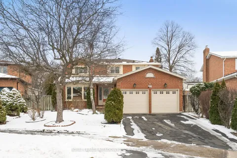 15 Oakington Pl, Mississauga, ON L5N 3V9