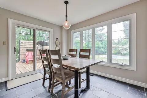 1260 OLD BRIDLE Path, Oakville, ON L6M 1A4