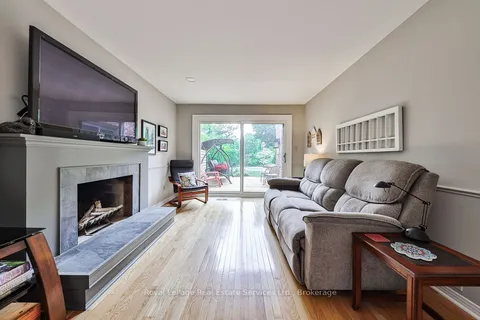 1260 OLD BRIDLE Path, Oakville, ON L6M 1A4