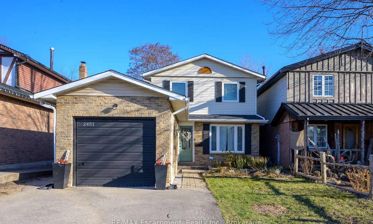 2451 Malcolm Cres, Burlington, ON L7P 3Y7