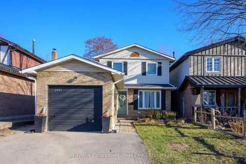 2451 Malcolm Cres, Burlington, ON L7P 3Y7