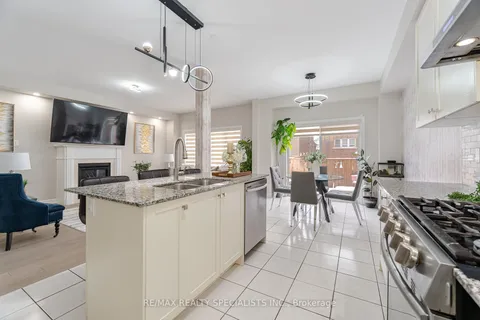 15 Faders Dr, Brampton, ON L7A 4Y2