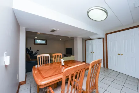 34 Paragon Road, Toronto, ON M9R 1J8
