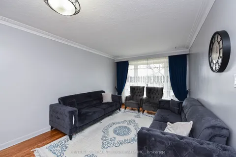 34 Paragon Road, Toronto, ON M9R 1J8
