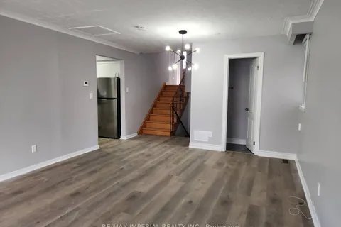 2143 Linby Street, Mississauga, ON L4Y 1V6