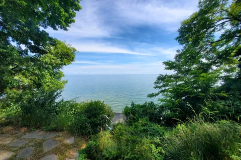 63 Lake Promenade N/A, Toronto, ON M8W 1A2