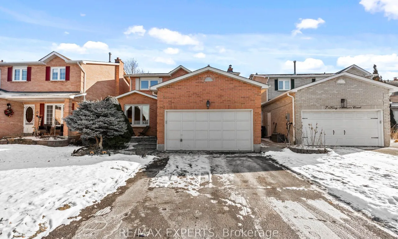 5 King Arthurs Crt, Caledon, ON L7E 1P2