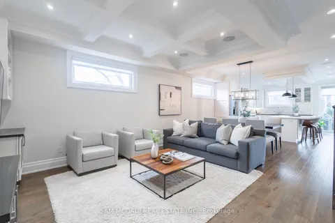 34A Pine Ave, Mississauga, ON L5H 2P8