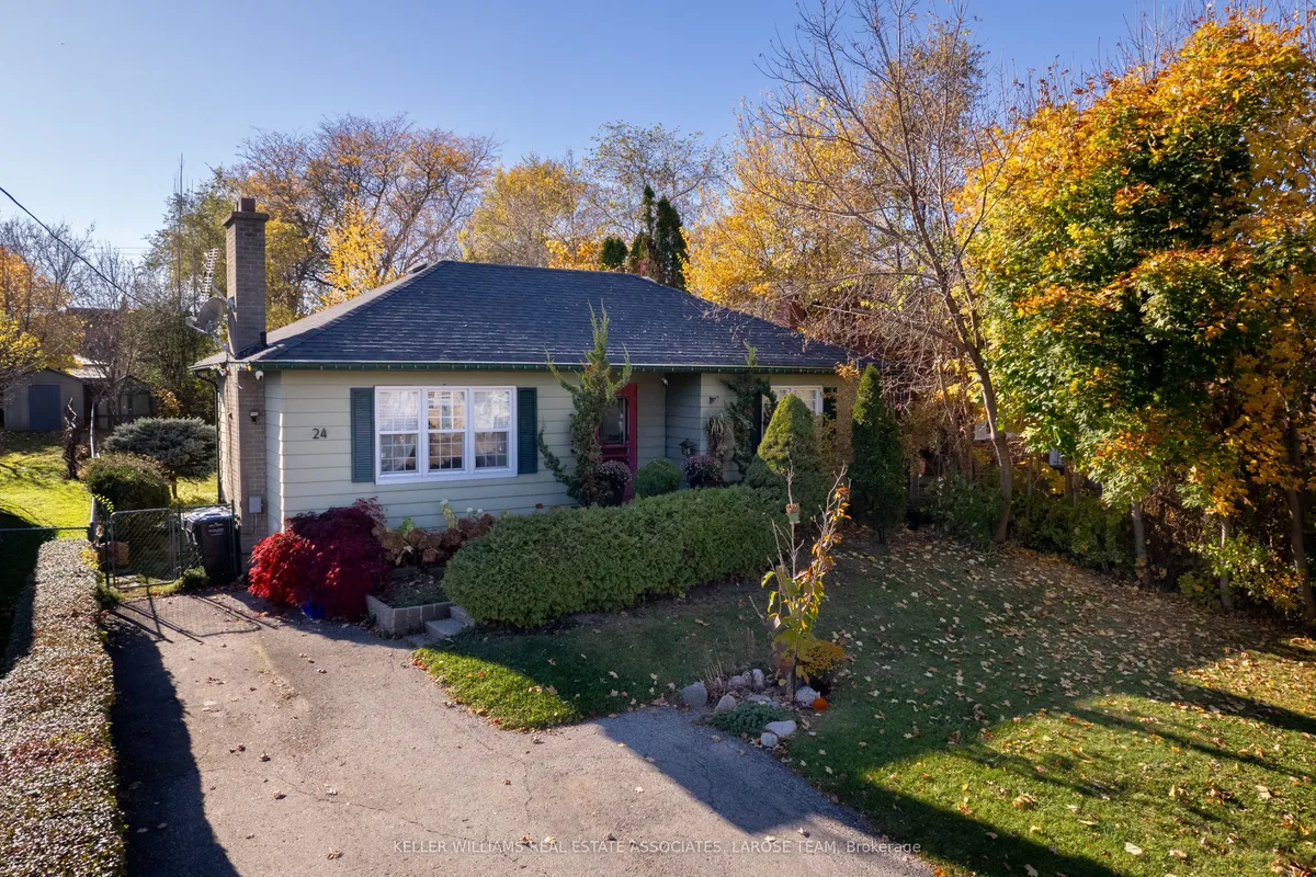 24 Arch Road, ON L5M 1M5