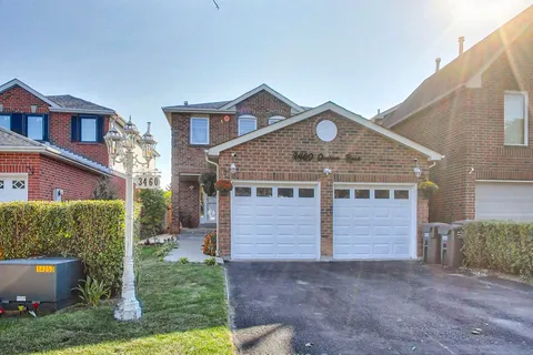 3460 Ingram Rd, Mississauga, ON L5L 4M8