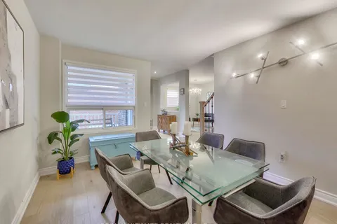 3460 Ingram Rd, Mississauga, ON L5L 4M8