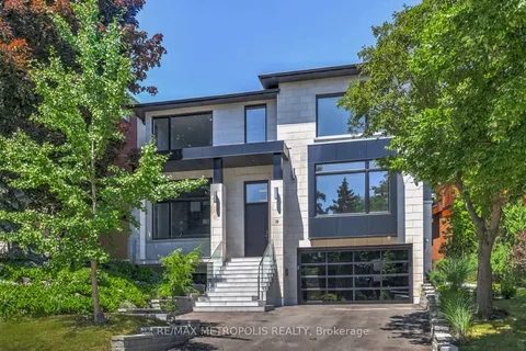12 Bearwood Drive, Toronto, ON M9A 4G4