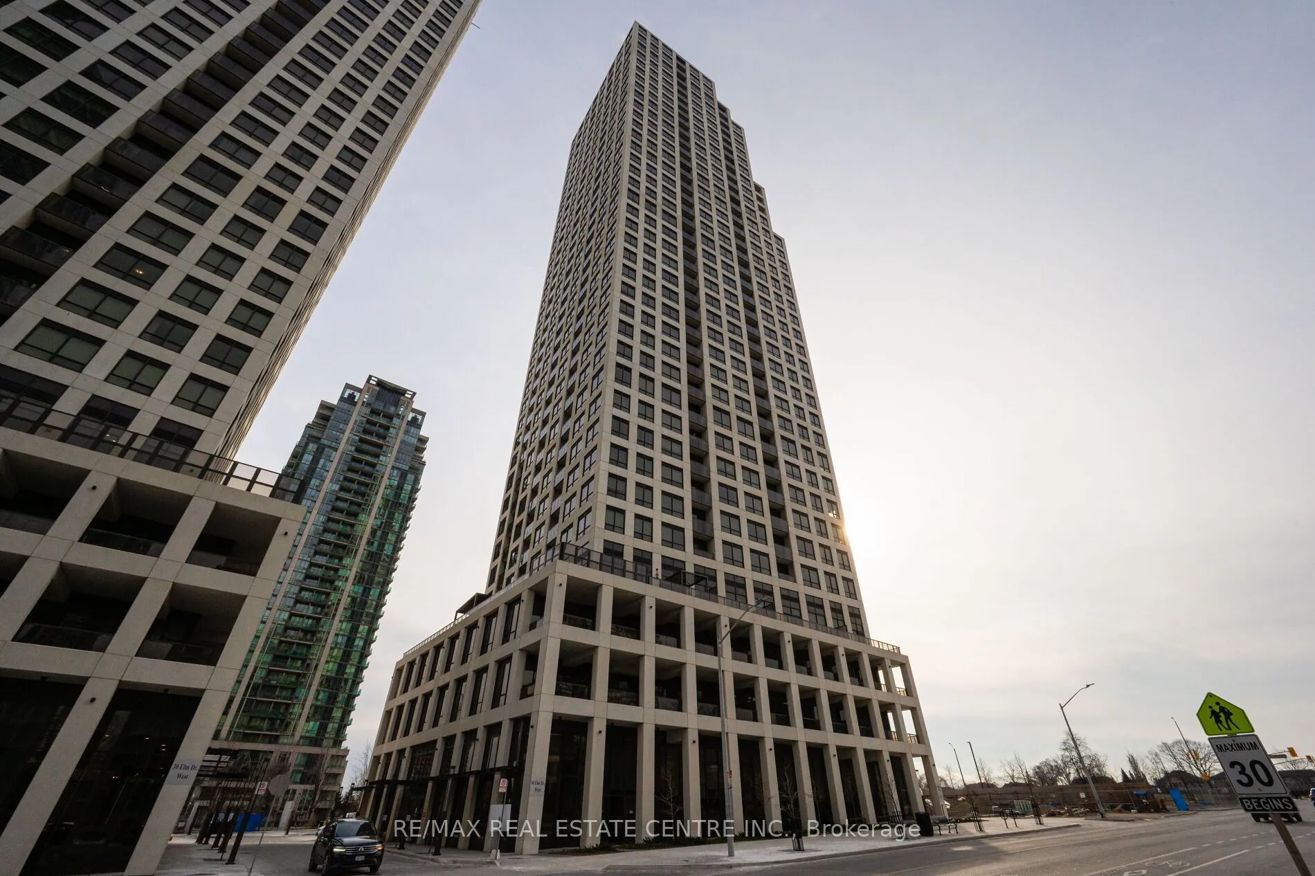 36 Elm Drive, Mississauga, ON L5B 0N3