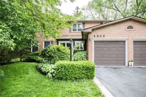 4069 Lakeshore Road, Burlington, ON L7L 1A2