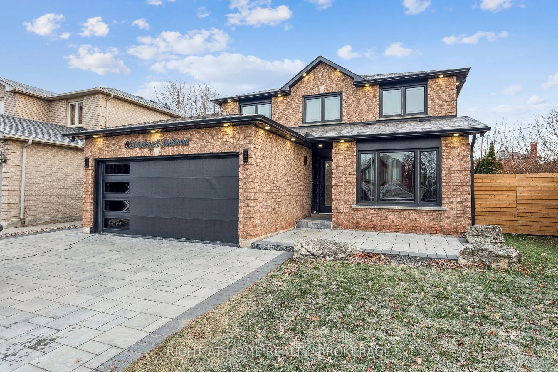 633 Fothergill Boulevard, Burlington, ON L7L 6E3