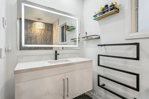 633 Fothergill Boulevard, Burlington, ON L7L 6E3