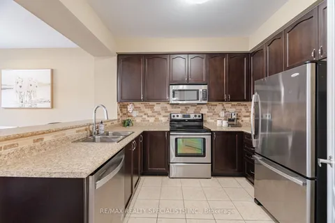 307 Leiterman Dr, Milton, ON L9T 8B9