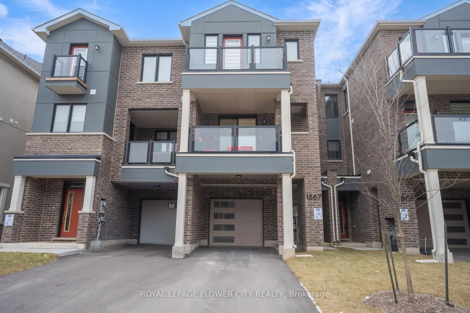 1567 Moira Crescent, ON L9E 1Y1