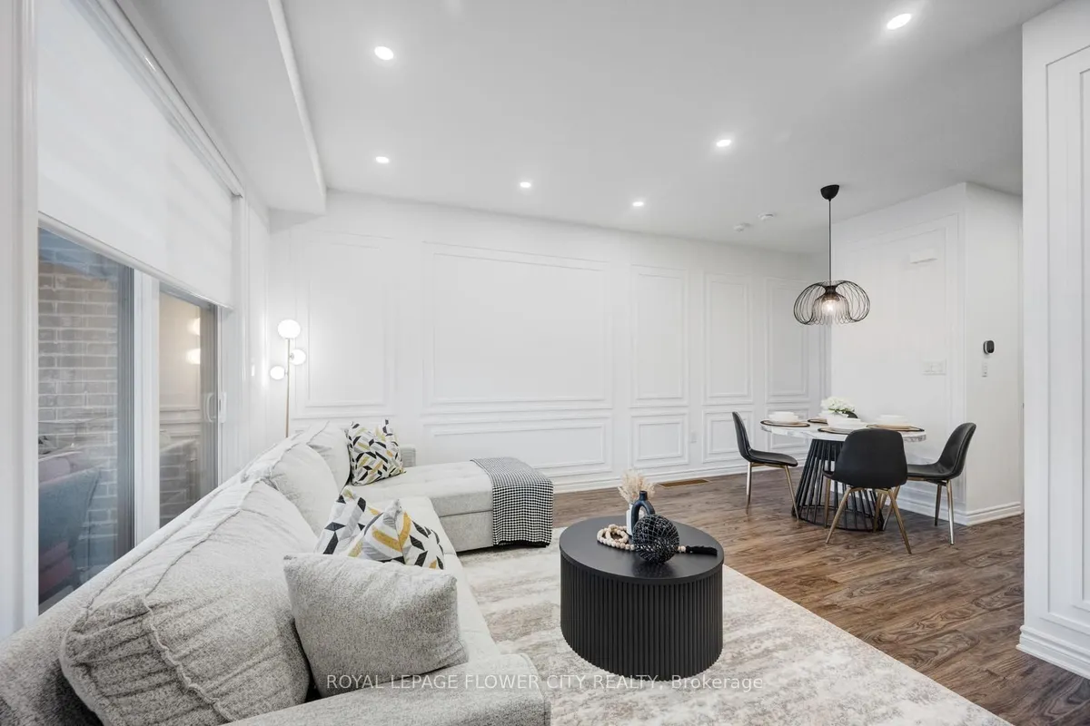 1567 Moira Crescent, ON L9E 1Y1