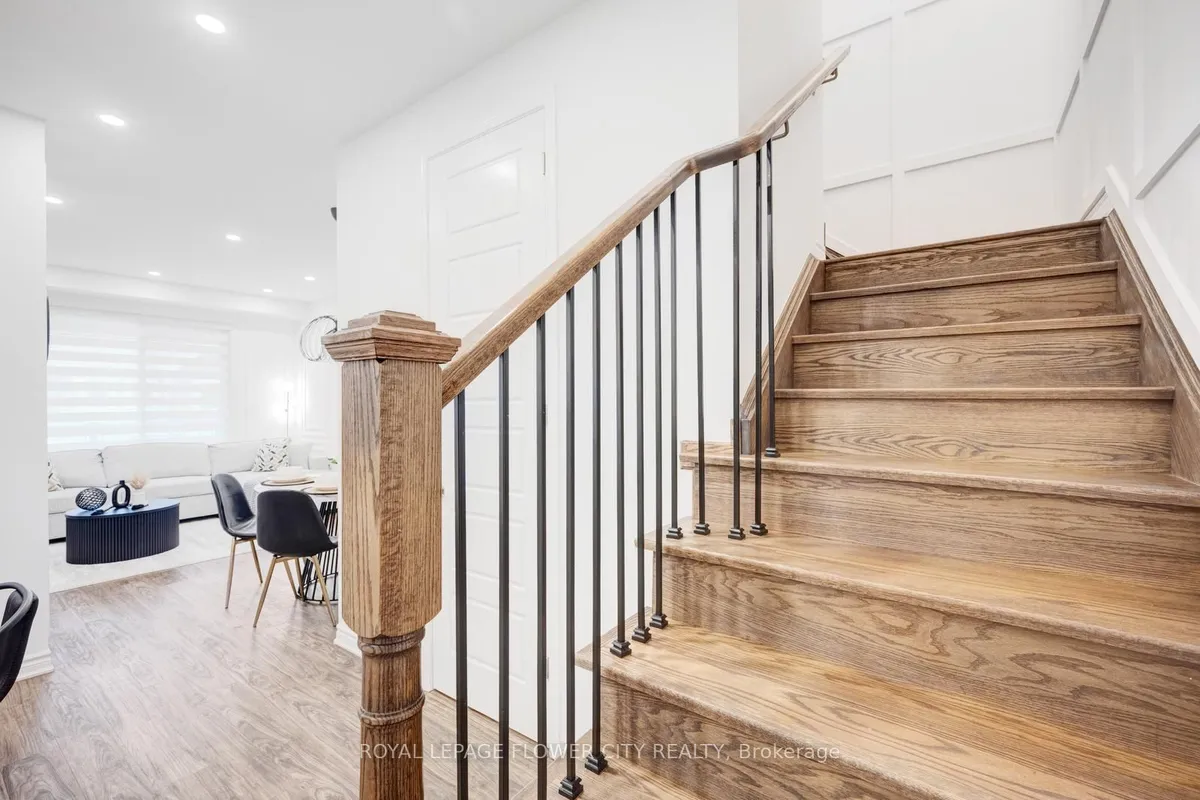 1567 Moira Crescent, ON L9E 1Y1