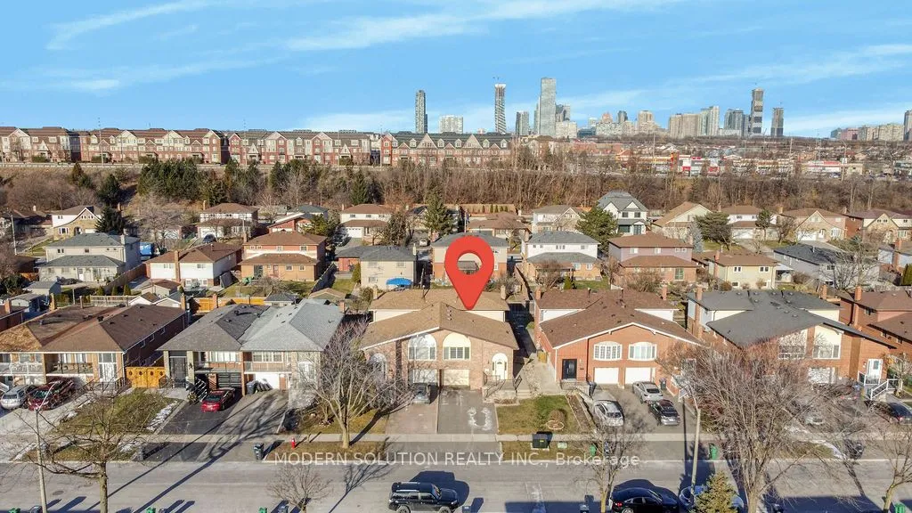 Semi-Detached  interior view at 477 Fendalton Street Mississauga