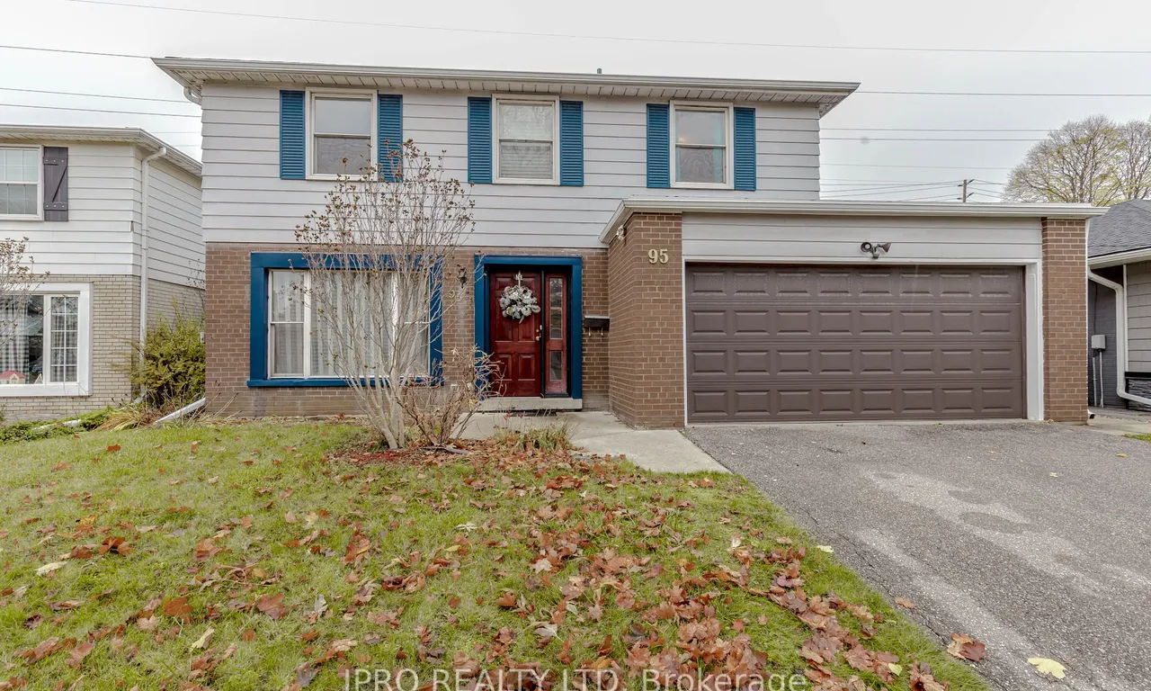 95 Willowridge Rd, Toronto, ON M9R 3Z5