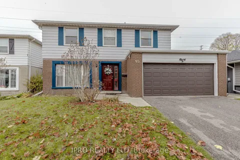 95 Willowridge Rd, Toronto, ON M9R 3Z5