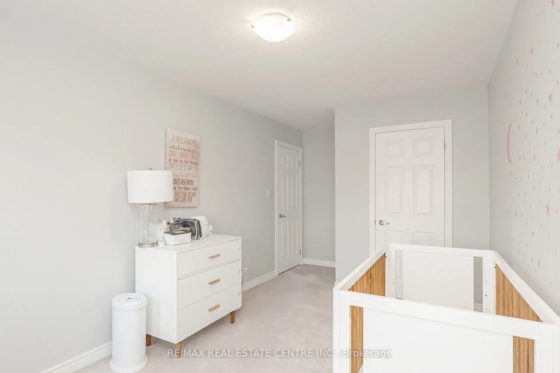 27 Cedar Lake Crescent, Brampton, ON L6Y 0P9