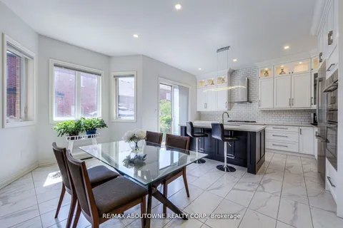 3194 Buttonbush Tr, Oakville, ON L6H 7H5