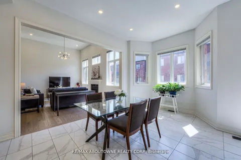 3194 Buttonbush Tr, Oakville, ON L6H 7H5