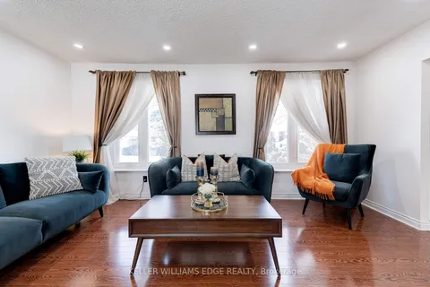 31 Tinton Cres, Toronto, ON M9V 2H9
