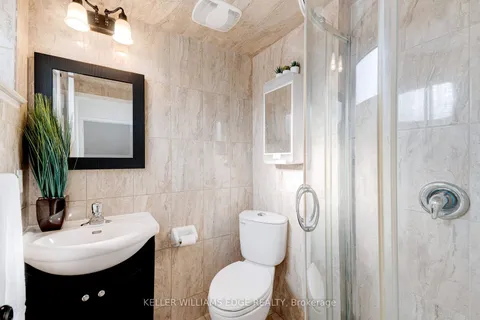 31 Tinton Cres, Toronto, ON M9V 2H9