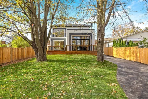 348 Kingsleigh Court, Milton, ON L9T 1X7