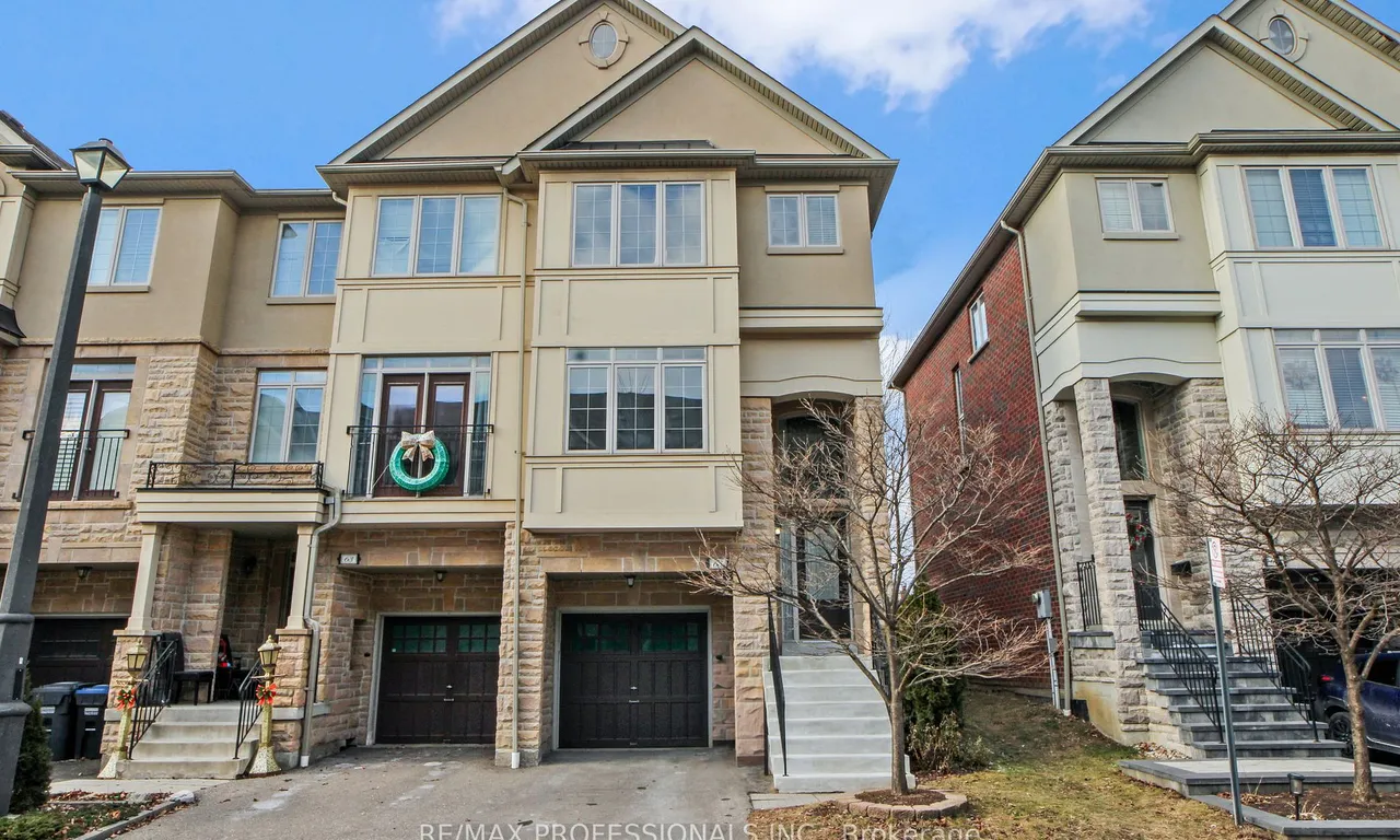 3038 Haines Rd, Mississauga, ON L4Y 0C8