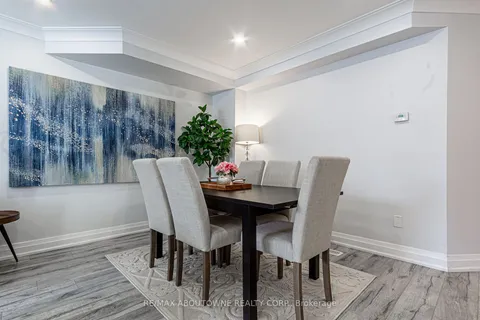 3373 Fenwick Cres, Mississauga, ON L5L 5N5