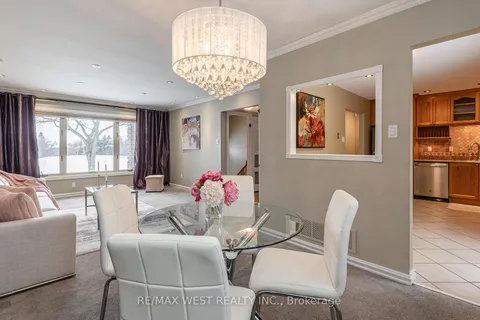 44 Regentview Dr, Brampton, ON L6Z 3G6