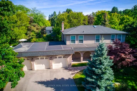 1460 Caulder Dr, Oakville, ON L6J 5S9