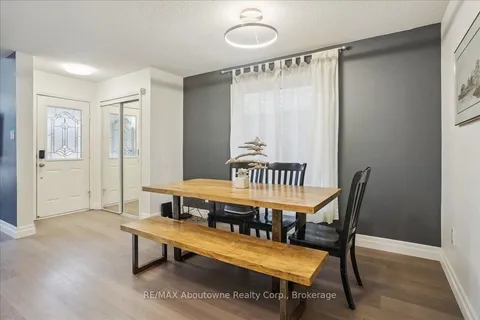 5021 Bunton Cres, Burlington, ON L7L 6H2