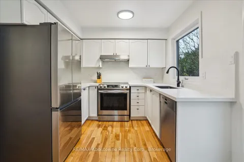 5021 Bunton Cres, Burlington, ON L7L 6H2