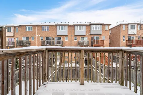 7127 Fairmeadow Cres, Mississauga, ON L5N 8R6
