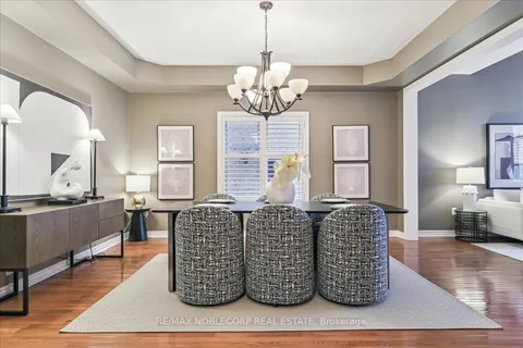 32 Aristocrat Rd, Brampton, ON L6P 1X7