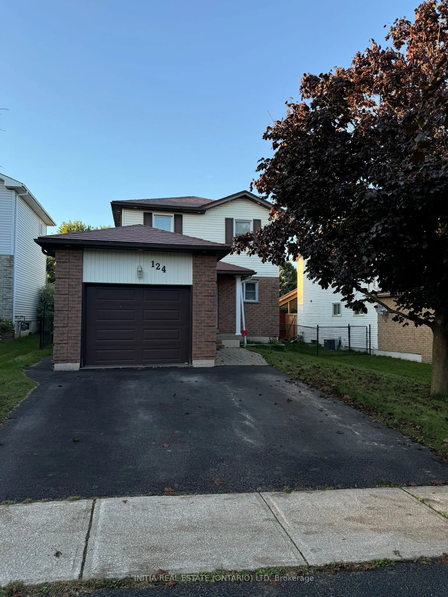 124 courtney Crescent, Orangeville, ON L9W 4S3